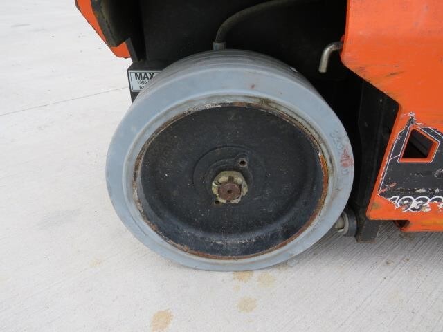 2020 JLG 1932R-15