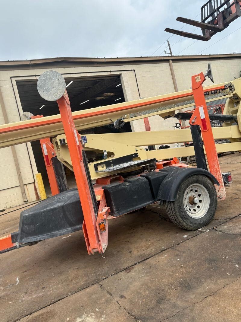 2021 JLG T500J-10