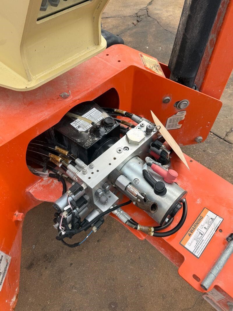 2021 JLG T500J-5