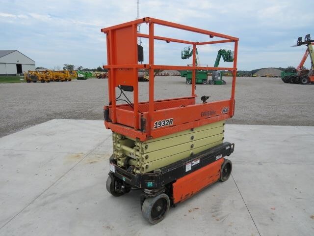 2020 JLG 1932R-2