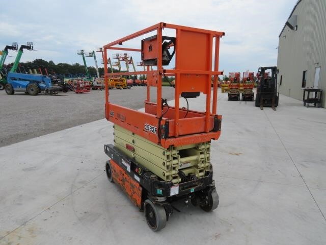 2020 JLG 1932R-4