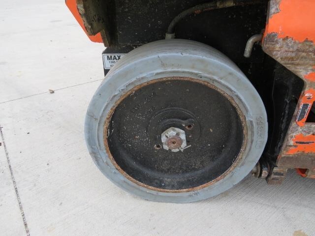 2020 JLG 1932R-15
