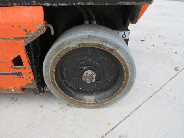2020 JLG 1932R-12