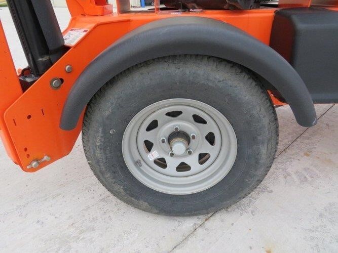 2023 JLG T350-11