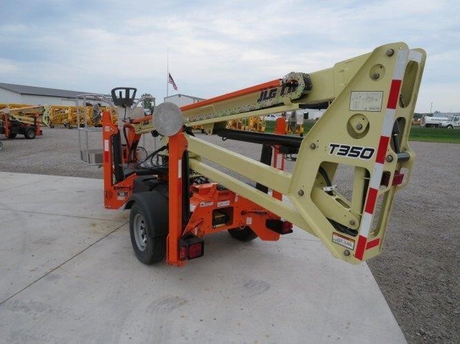 2023 JLG T350-8