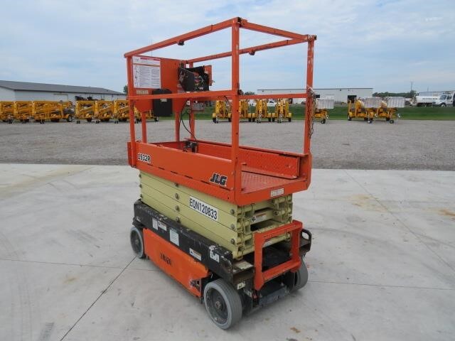 2020 JLG 1932R-8