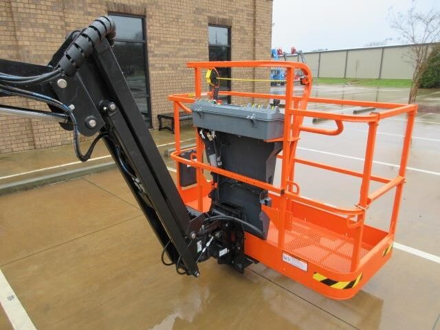 2025 JLG 450AJ-11