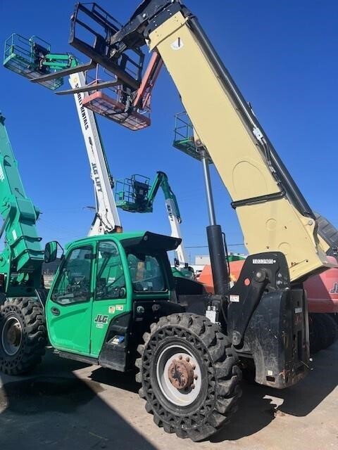 2017 JLG 1255-2