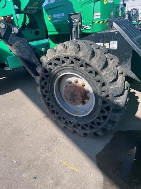 2017 JLG 1255-7