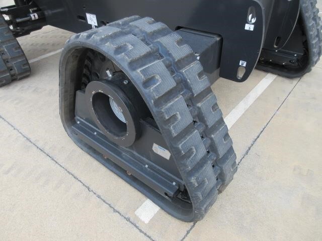 2025 Genie S-65 Trax-13