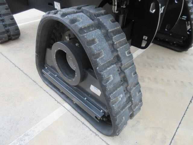 2025 Genie S-65 Trax-19