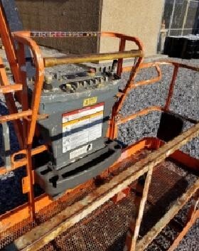 2017 JLG 660SJ-4