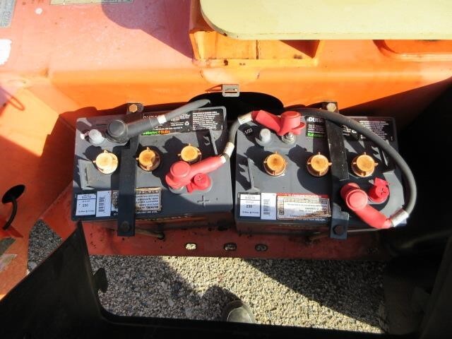 2018 JLG T350-16