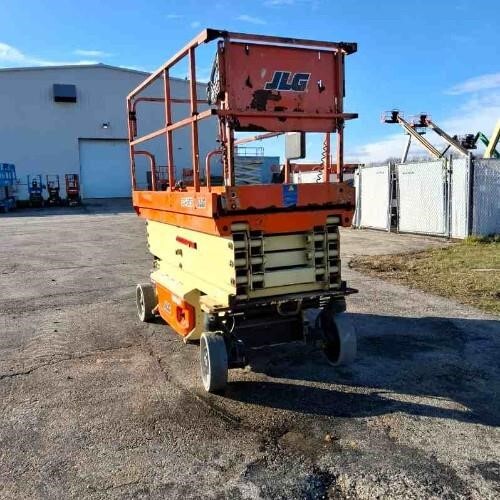 2018 JLG 3246ES-4