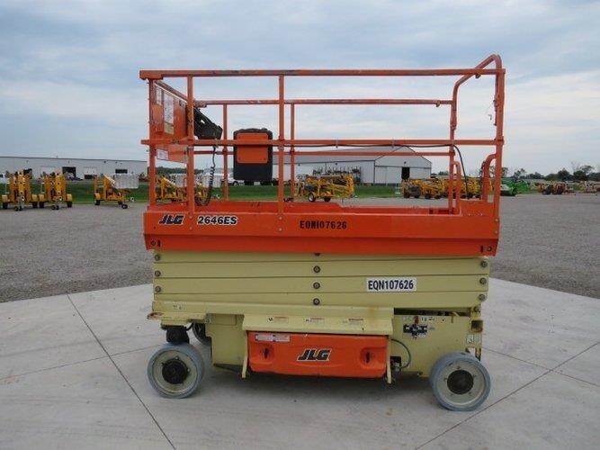 2018 JLG 2646ES