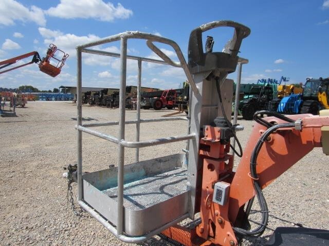 2019 JLG T350-13