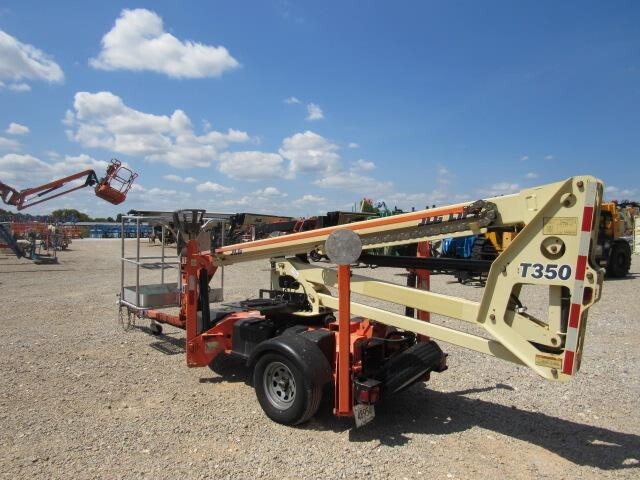 2019 JLG T350-8