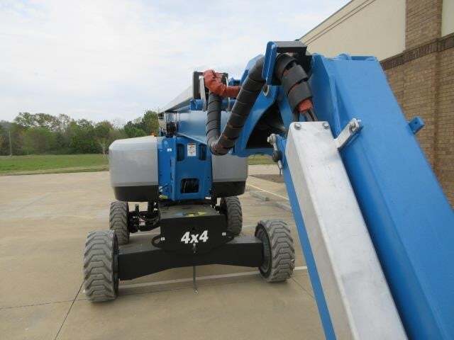 2024 Genie S-60J-12