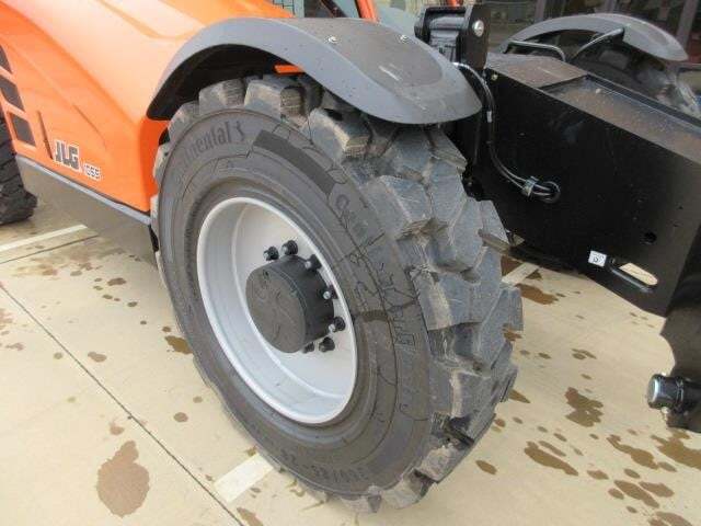 2025 JLG 1055-9