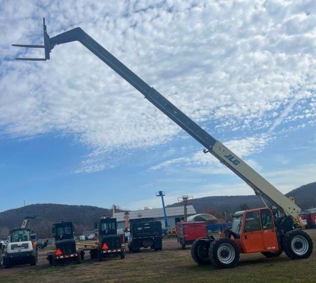 2015 JLG G9-43A-9