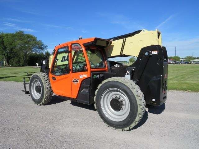 2025 JLG 943-2