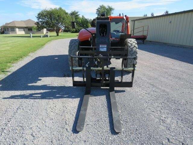 2025 JLG 943-7