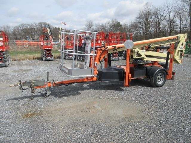 2018 JLG T350