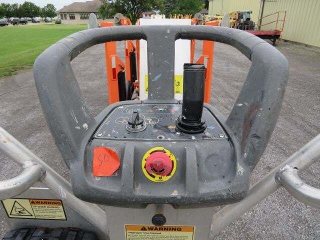 2018 JLG T500-10