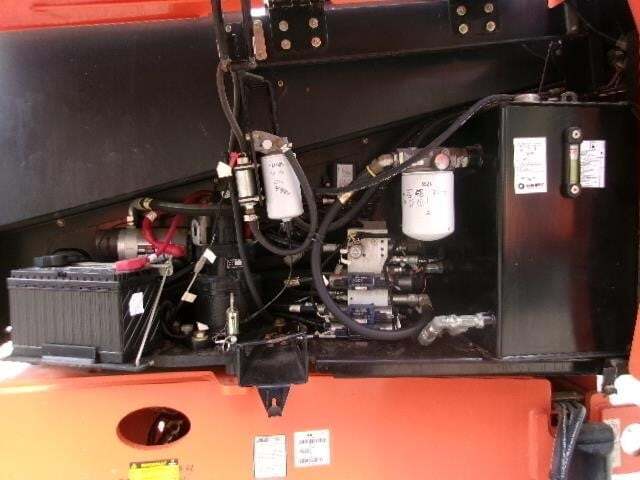 2016 JLG 660SJ-19
