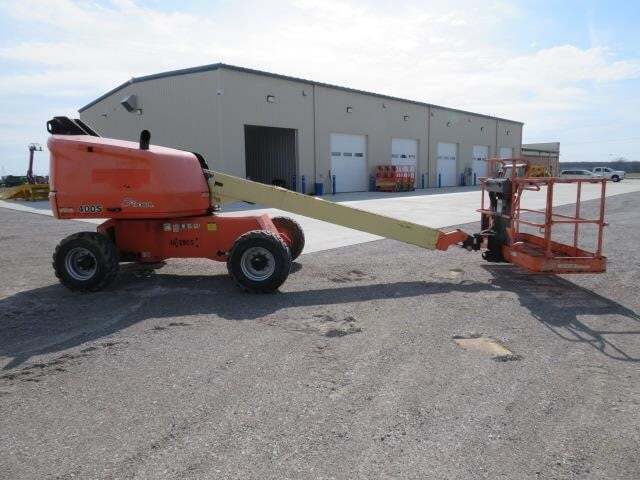 2017 JLG 400S-5