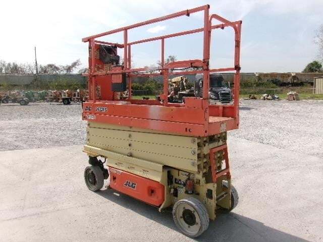2019 JLG 2632ES-3