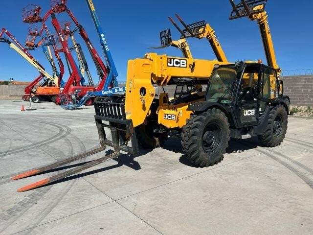 2021 JCB 509-42