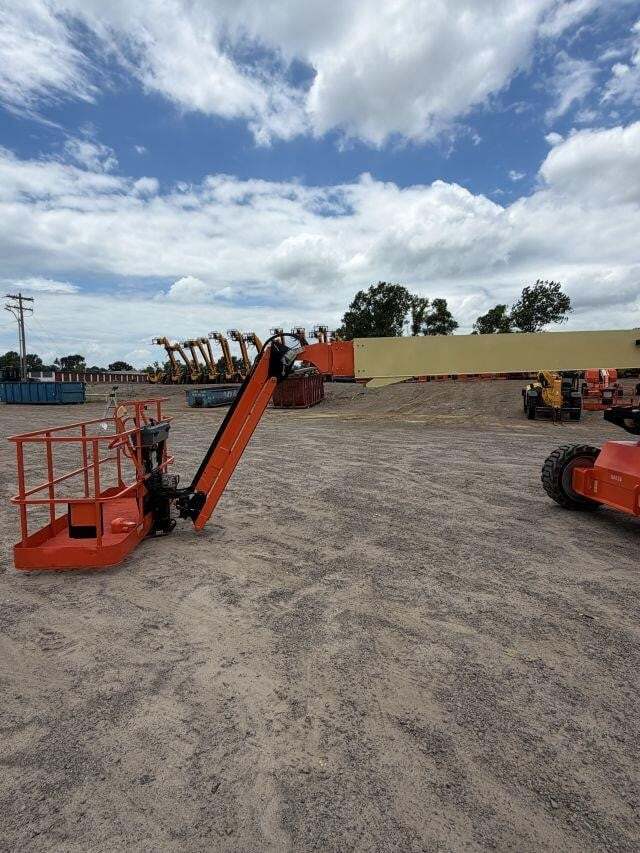 2021 JLG 660SJ