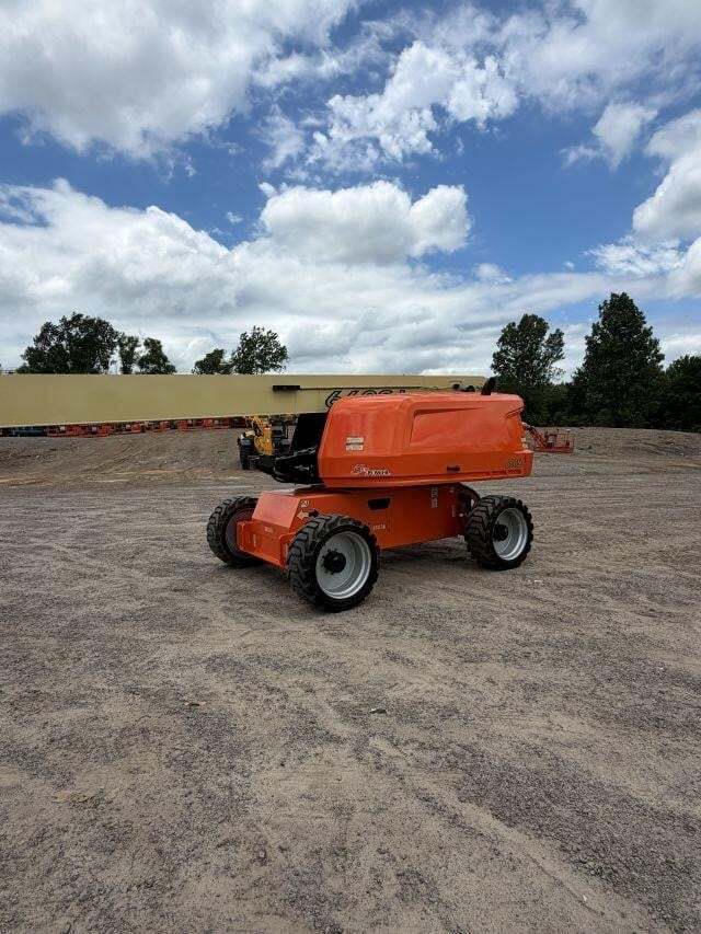2021 JLG 660SJ-12