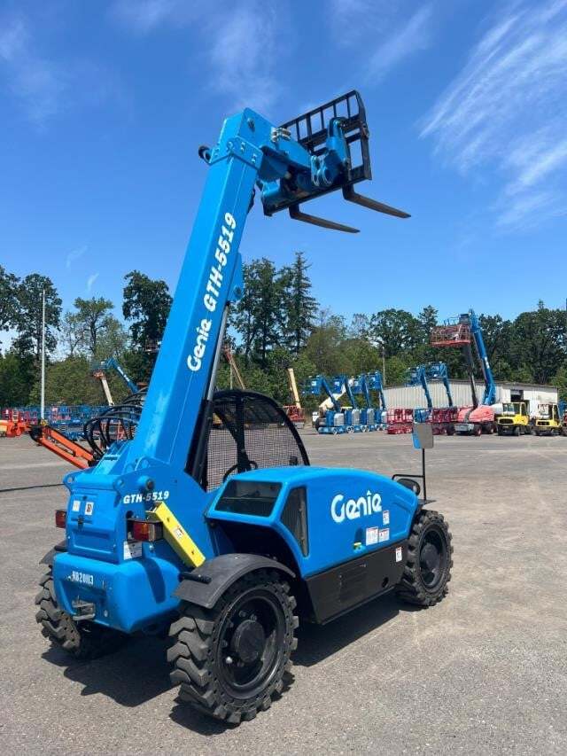 2019 Genie GTH-5519-3