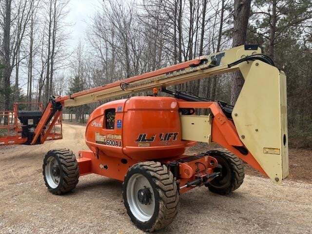 2016 JLG 600AJ-2