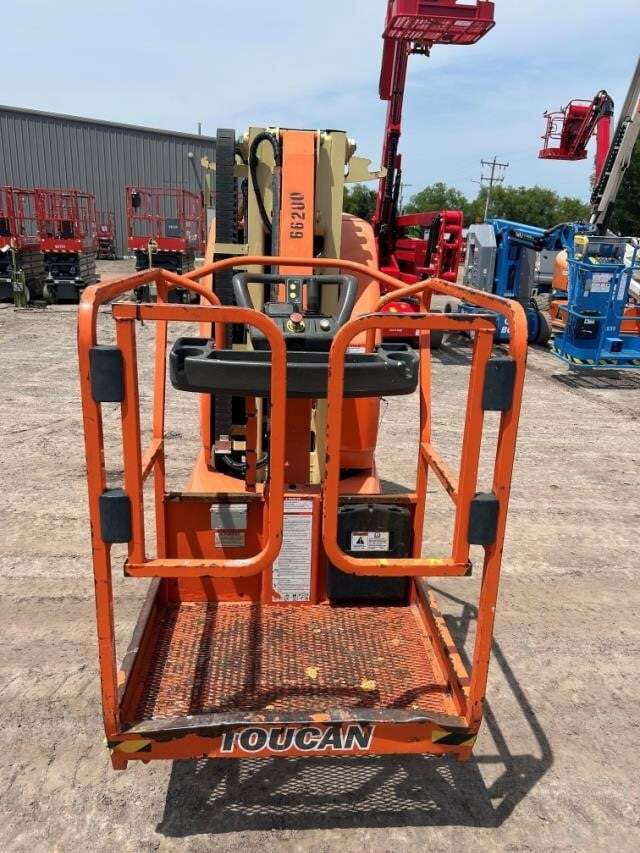 2020 JLG Toucan 26E-2