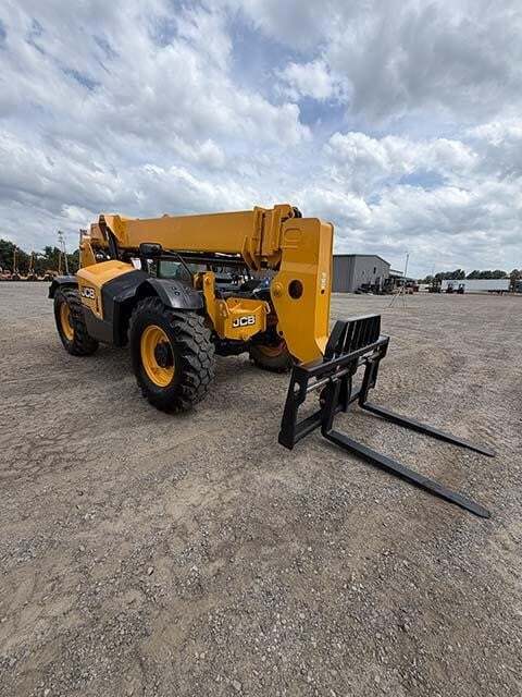 2019 JCB 507-42-7