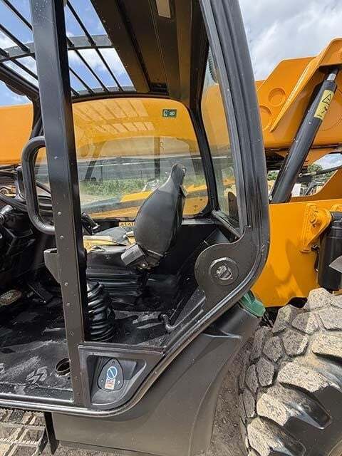 2019 JCB 507-42-24