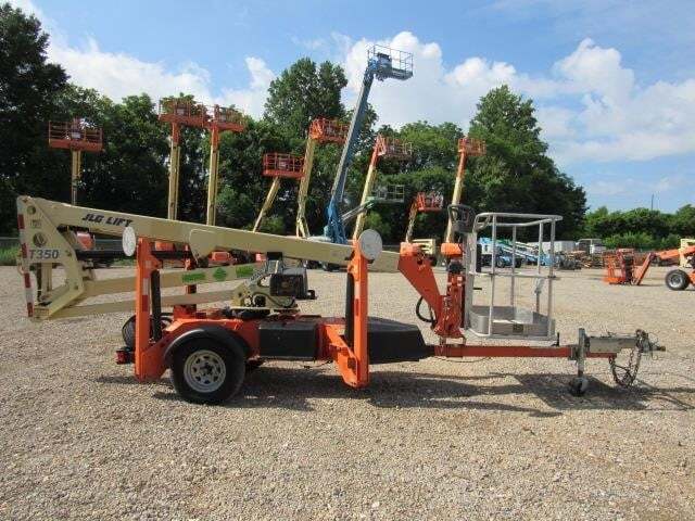 2019 JLG T350-5