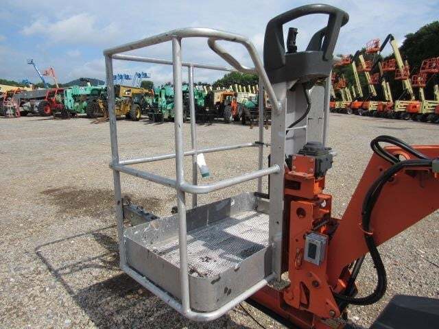 2019 JLG T350-13