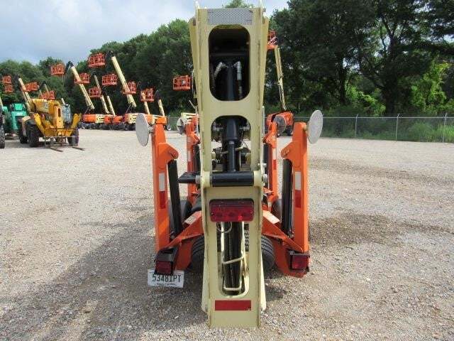 2019 JLG T350-7