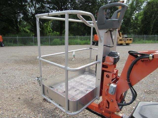 2019 JLG T350-13