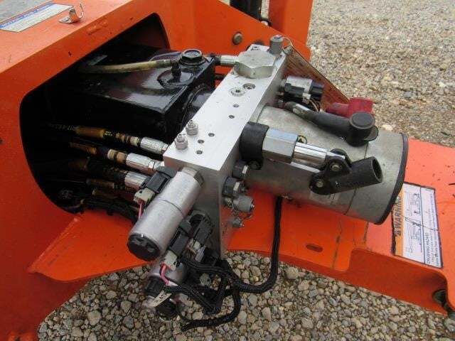 2019 JLG T350-21