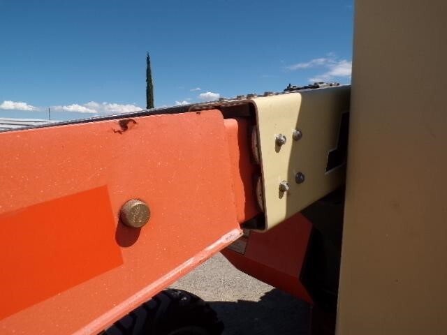 2018 JLG 340AJ-15