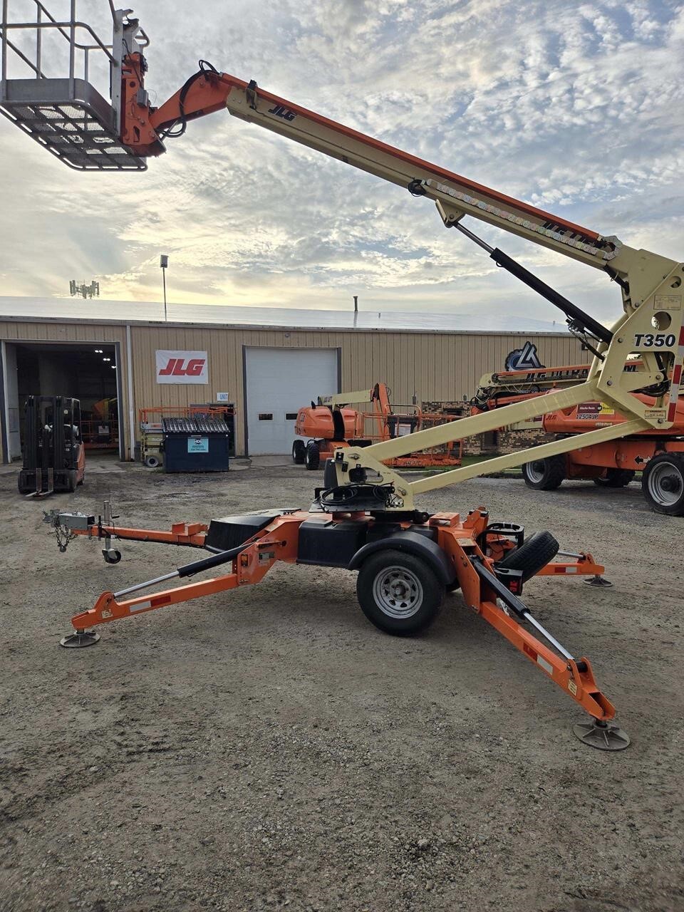 2019 JLG T350-6