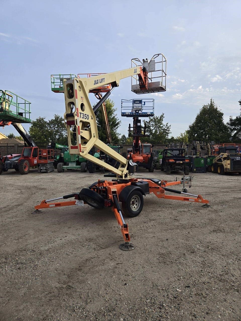 2019 JLG T350-7