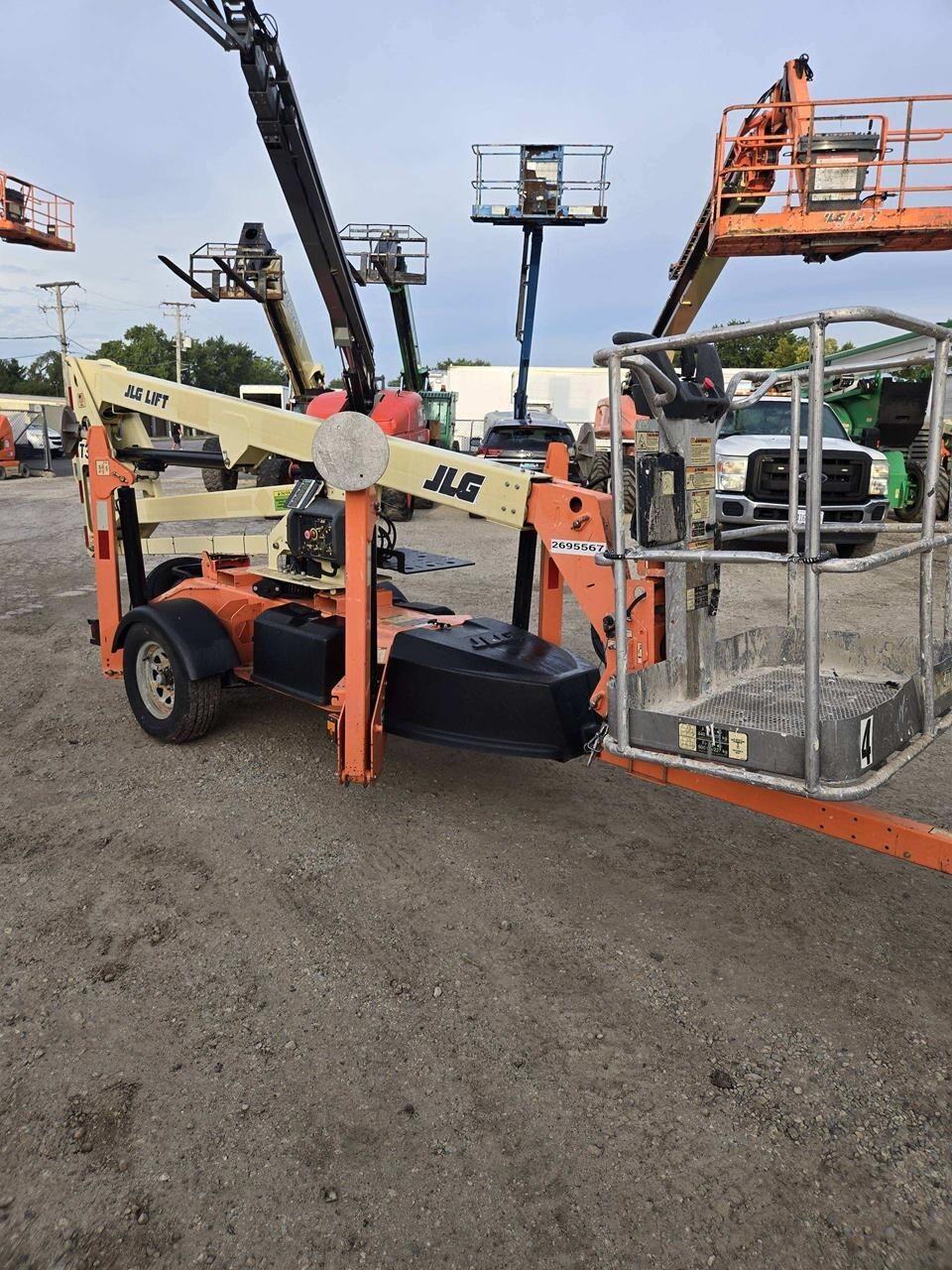 2018 JLG T350-3