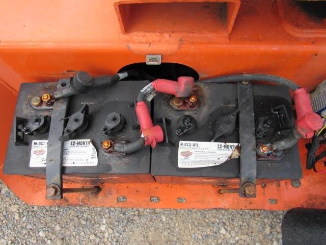 2019 JLG T350-17