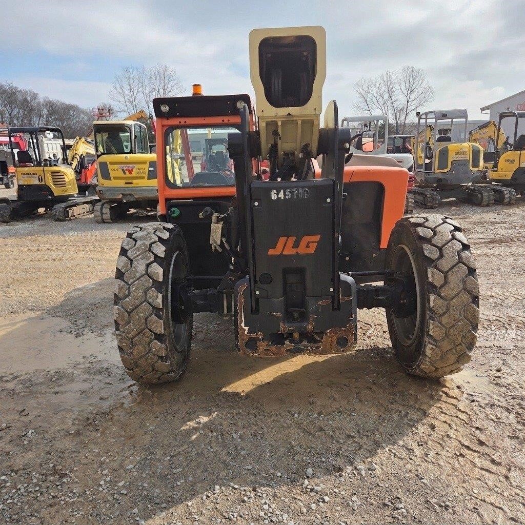 2018 JLG 742-2